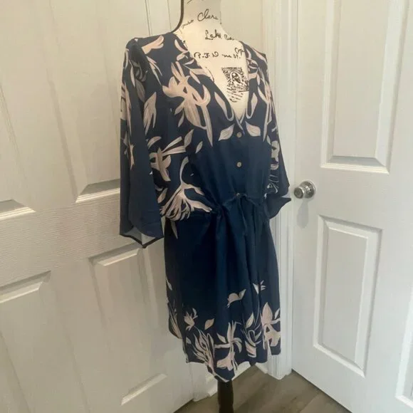 CUPSHE DRESS OVERSIZED SZ M FLARED SLEEVES NAVY BLUE TAN BEACHY CHIC SUMMER - Picture 14 of 16